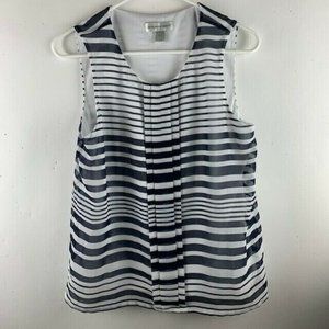 Christopher & Banks Size Small Top Short Sleeve Round Neck Pleated Front